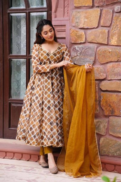 Premium Fox Georgette Digital Printed Gown With Dupatta