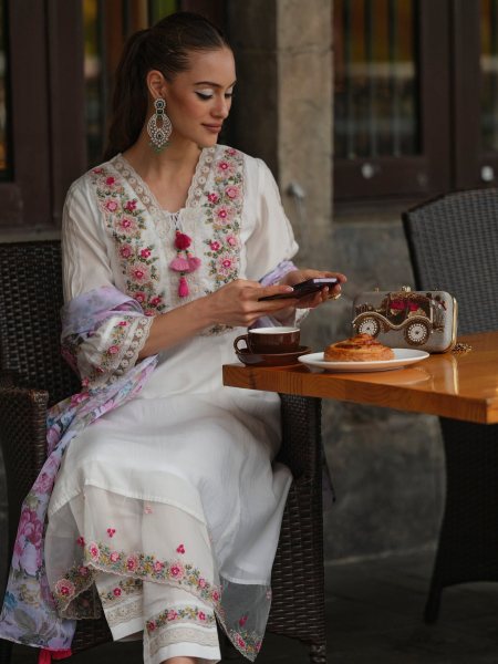 White Color Chanderi Embroidered Kurta Pant Dupatta Set